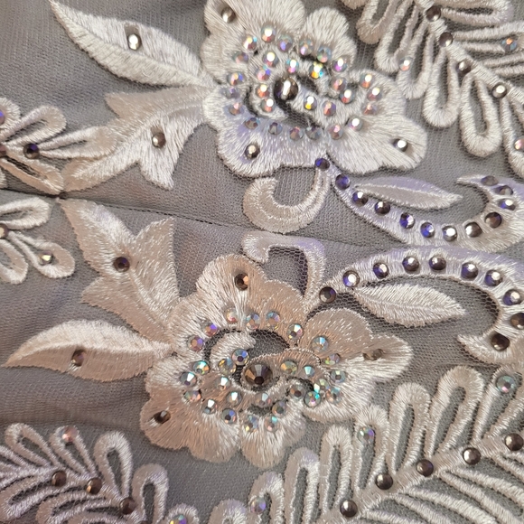 Women's size 8 formal gown - Picture 9 of 12